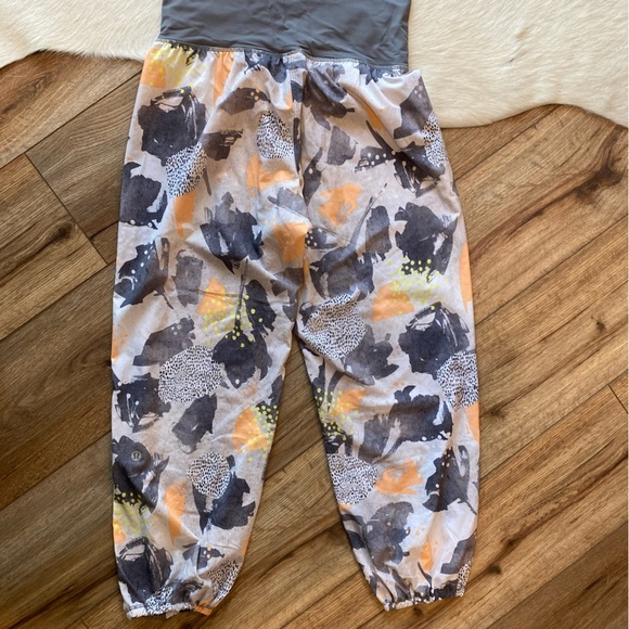 Lululemon Om Pant Mini Art Pop white Multi/ slate - Picture 9 of 10